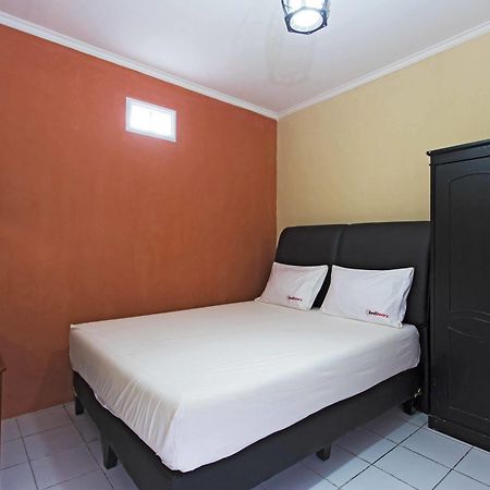 Reddoorz @ Pesanggrahan Mencil Luaran gambar